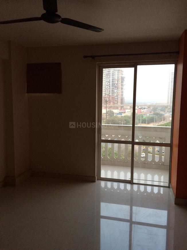 3 BHK for rent in Sector 53, Gurugram — semi-furnished — 1300 sq.ft — DLF Carlton Estate