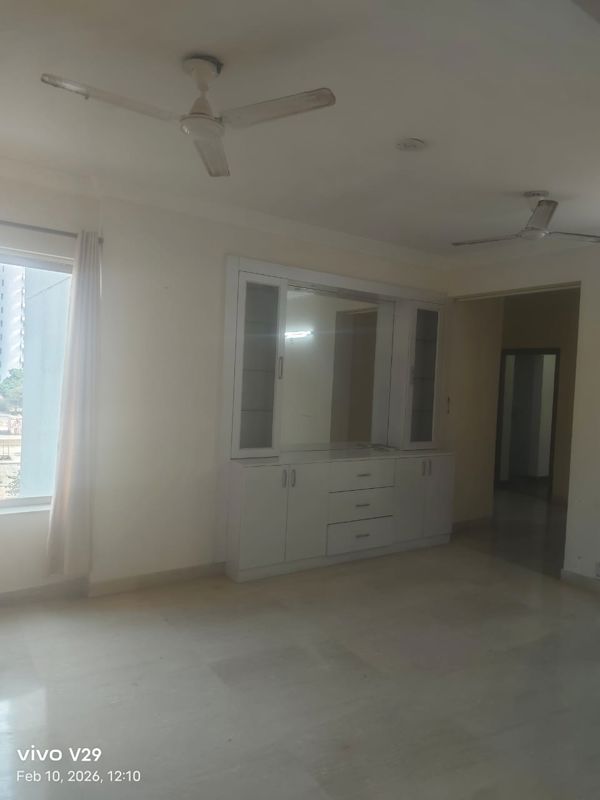 3 BHK for rent in Sector 53, Gurugram — semi-furnished — 2810 sq.ft — Parsvnath Exotica