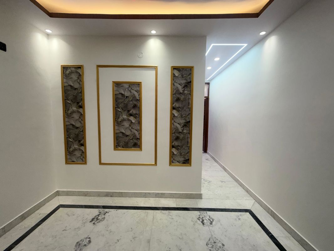 3 BHK for rent in Sector 54, Gurugram — semi-furnished — 1384 sq.ft — DLF Park Place