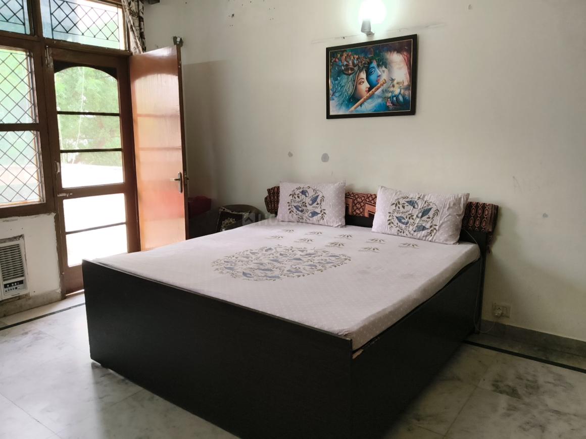 3 BHK for rent in Sector 54, Gurugram — semi-furnished — 1550 sq.ft — DLF Exclusive Floors