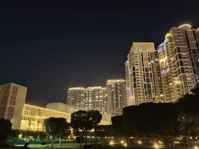 3 BHK for rent in Sector 54, Gurugram — semi-furnished — 1983 sq.ft — DLF Park Place