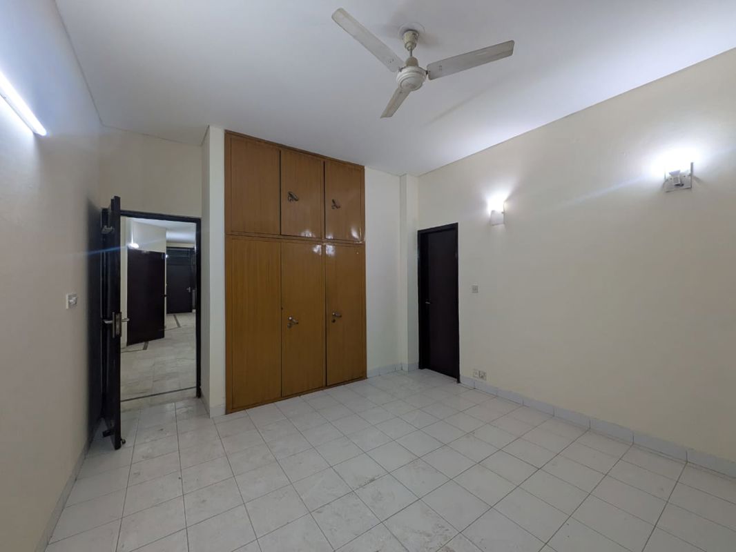 3 BHK for rent in Sector 57, Gurugram — semi-furnished — 1500 sq.ft — Empire Floors