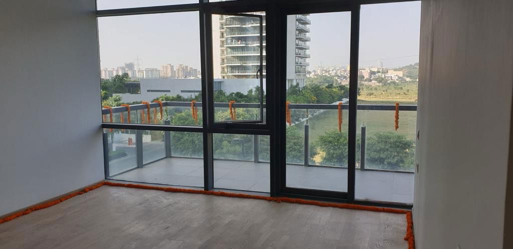 3 BHK for rent in Sector 58, Gurugram — semi-furnished — 2000 sq.ft — Ireo The Grand Arch