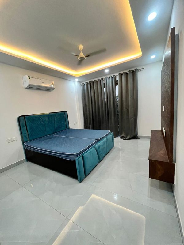 3 BHK for rent in Sector 58, Gurugram — semi-furnished — 2405 sq.ft — Ireo The Grand Arch