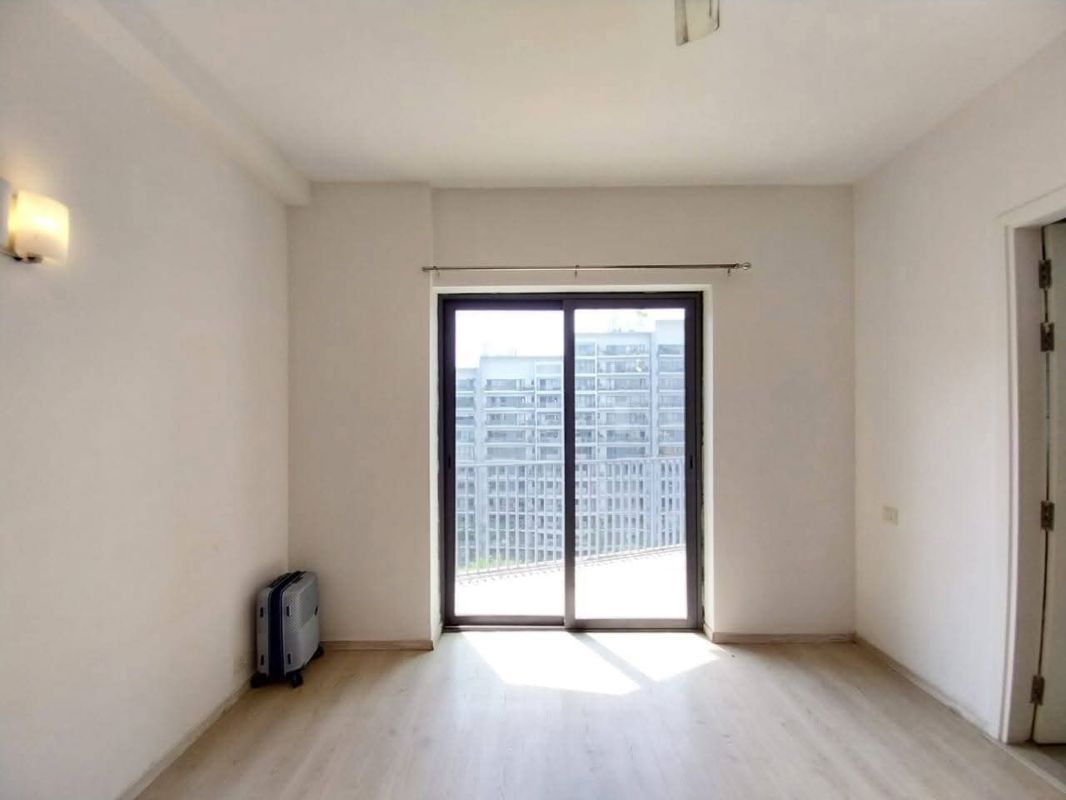 3 BHK for rent in Sector 60, Gurugram — semi-furnished — 2045 sq.ft — Ireo Skyon