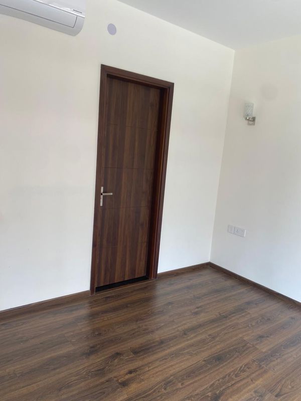 3 BHK for rent in Sector 60, Gurugram — semi-furnished — 1905 sq.ft — Adani Samsara Arya