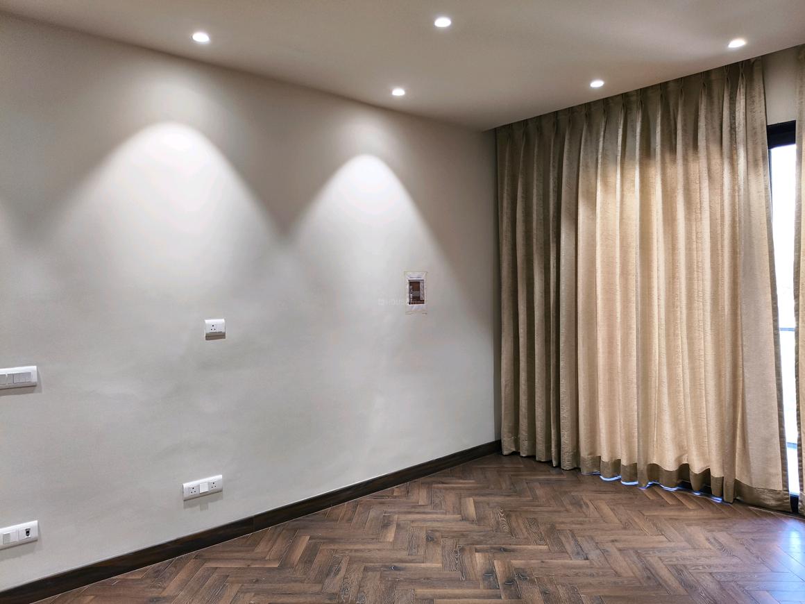 3 BHK for rent in Sector 60, Gurugram — semi-furnished — 2040 sq.ft — Ireo Skyon