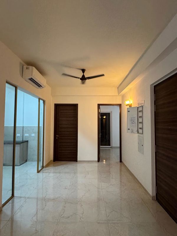 3 BHK for rent in Sector 61, Gurugram — semi-furnished — 1630 sq.ft — Smart World Orchard