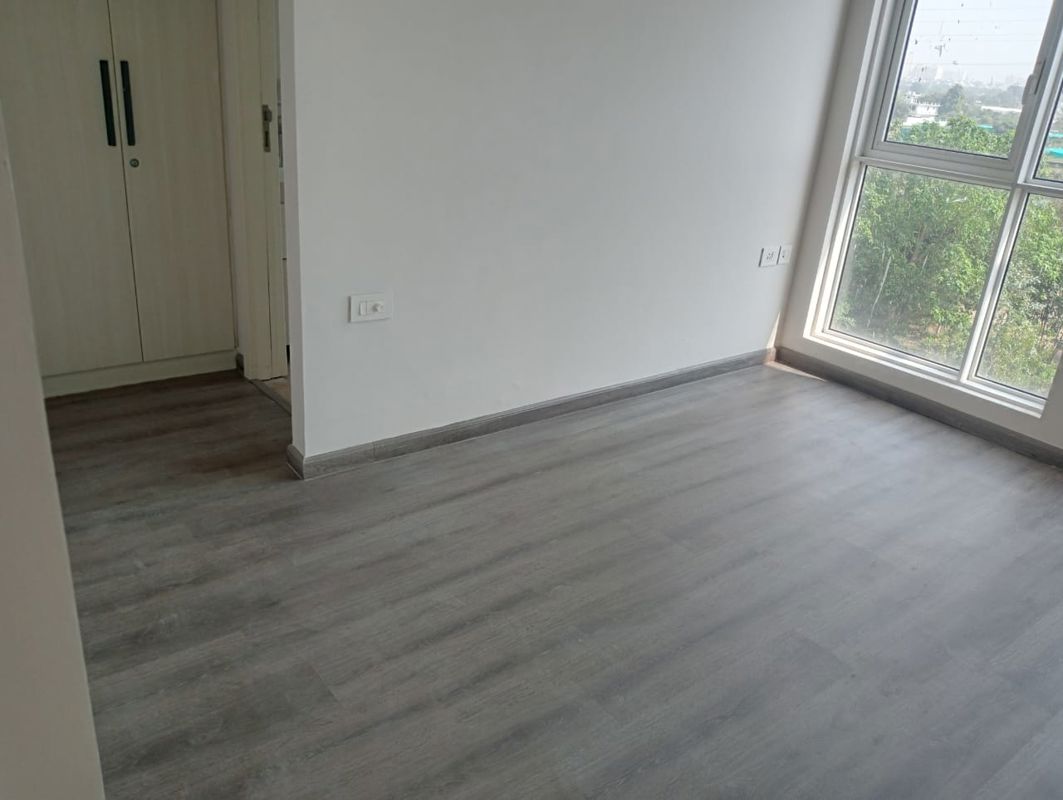 3 BHK for rent in Sector 61, Gurugram — semi-furnished — 1630 sq.ft — Smart World Orchard
