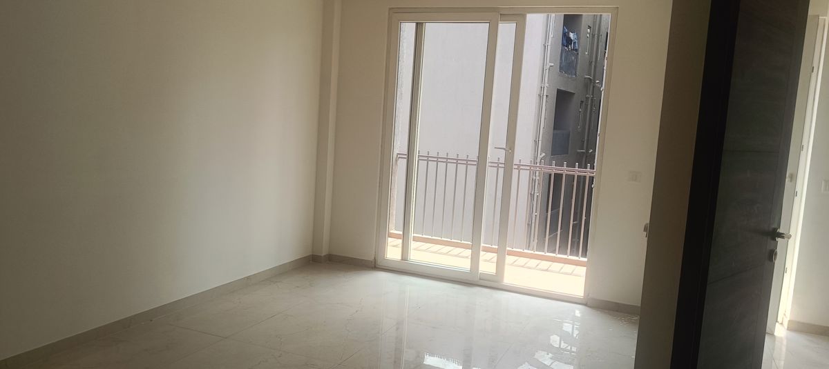 3 BHK for rent in Sector 61, Gurugram — semi-furnished — 1728 sq.ft — Smart World Orchard