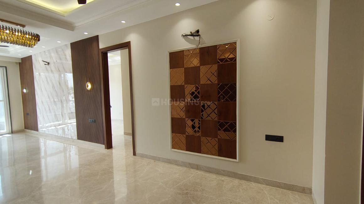 3 BHK for rent in Sector 61, Gurugram — semi-furnished — 1200 sq.ft — Smartworld Orchard