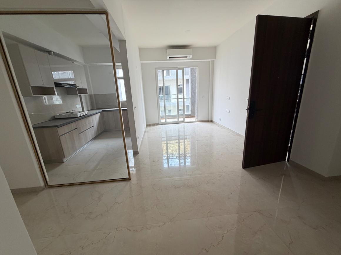3 BHK for rent in Sector 61, Gurugram — semi-furnished — 1200 sq.ft — Smartworld Orchard