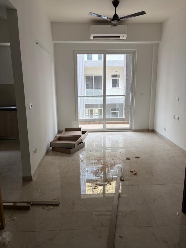 3 BHK for rent in Sector 61, Gurugram — semi-furnished — 1080 sq.ft — Smartworld Orchard