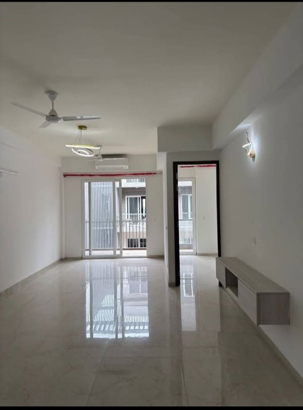 3 BHK for rent in Sector 61, Gurugram — semi-furnished — 1680 sq.ft — Smart World Orchard