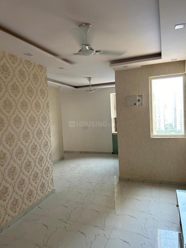 3 BHK for rent in Sector 62, Gurugram — semi-furnished — 950 sq.ft — Pivotal Paradise