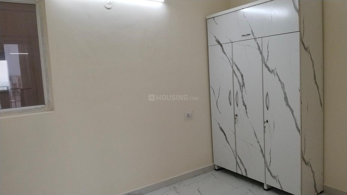 3 BHK for rent in Sector 62, Gurugram — semi-furnished — 950 sq.ft — Pivotal Paradise