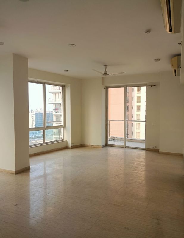 3 BHK for rent in Sector 62, Gurugram — semi-furnished — 2595 sq.ft — Pioneer Park Presidia