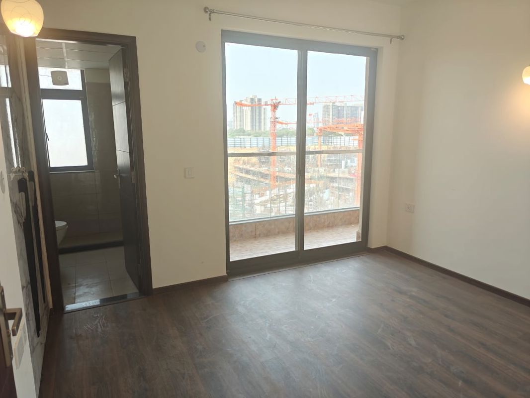 3 BHK for rent in Sector 63, Gurugram — semi-furnished — 1800 sq.ft — Adani Samsara Vilasa
