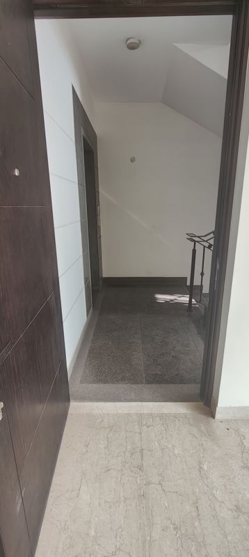 3 BHK for rent in Sector 63, Gurugram — semi-furnished — 1800 sq.ft — Adani Samsara Vilasa