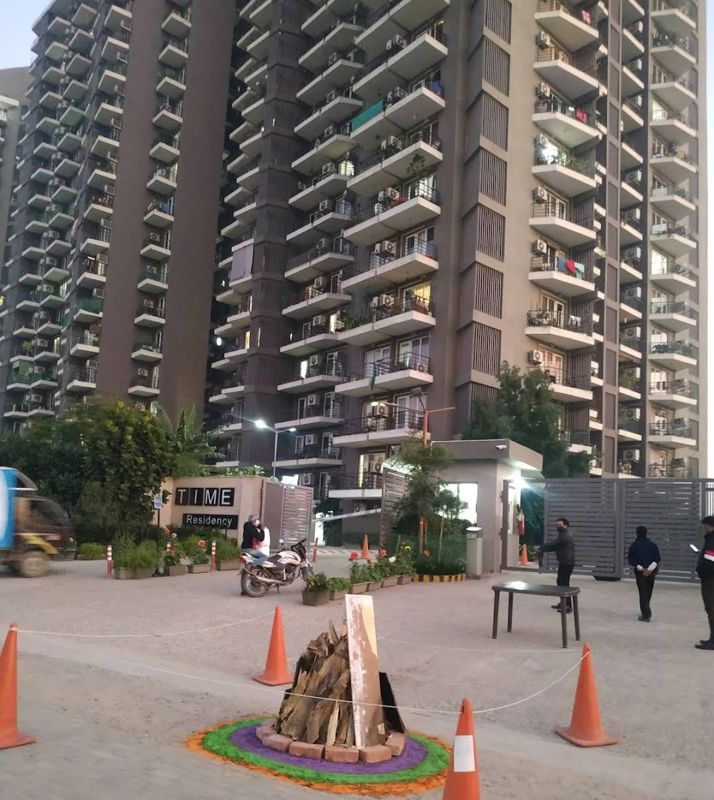 3 BHK for rent in Sector 63, Gurugram — semi-furnished — 1502 sq.ft — Dhoot Time Residency