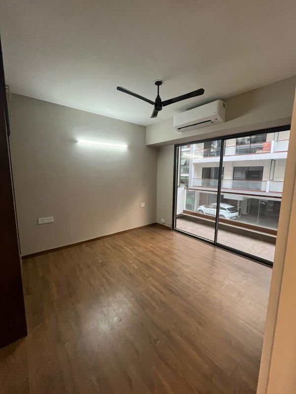 3 BHK for rent in Sector 63a, Gurugram — semi-furnished — 1310 sq.ft — Signature Global City 63A
