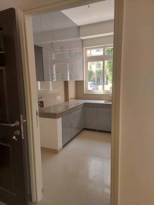 3 BHK for rent in Sector 65, Gurugram — semi-furnished — 1310 sq.ft — Emaar Emerald Estate