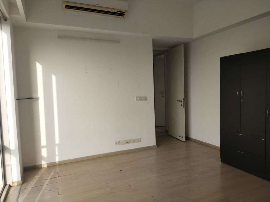 3 BHK for rent in Sector 66, Gurugram — semi-furnished — 1872 sq.ft — Ireo Uptown