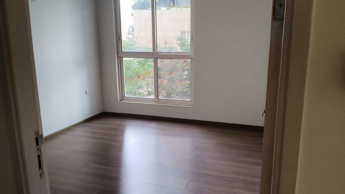 3 BHK for rent in Sector 66, Gurugram — semi-furnished — 1950 sq.ft — Emaar The Palm Drive-The Premier Terraces