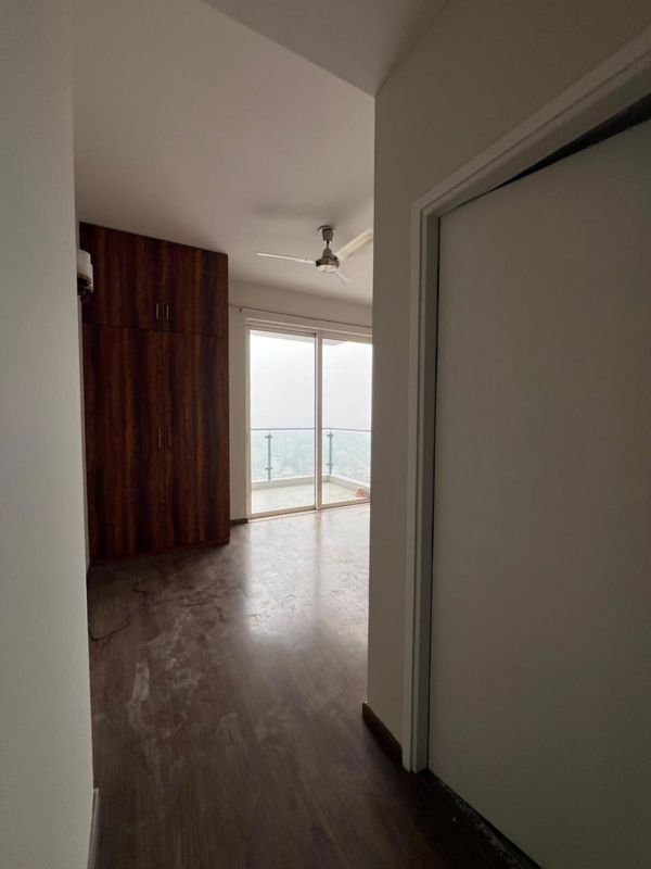 3 BHK for rent in Sector 66, Gurugram — semi-furnished — 1288 sq.ft — Emaar The Palm Drive-Palm Studios
