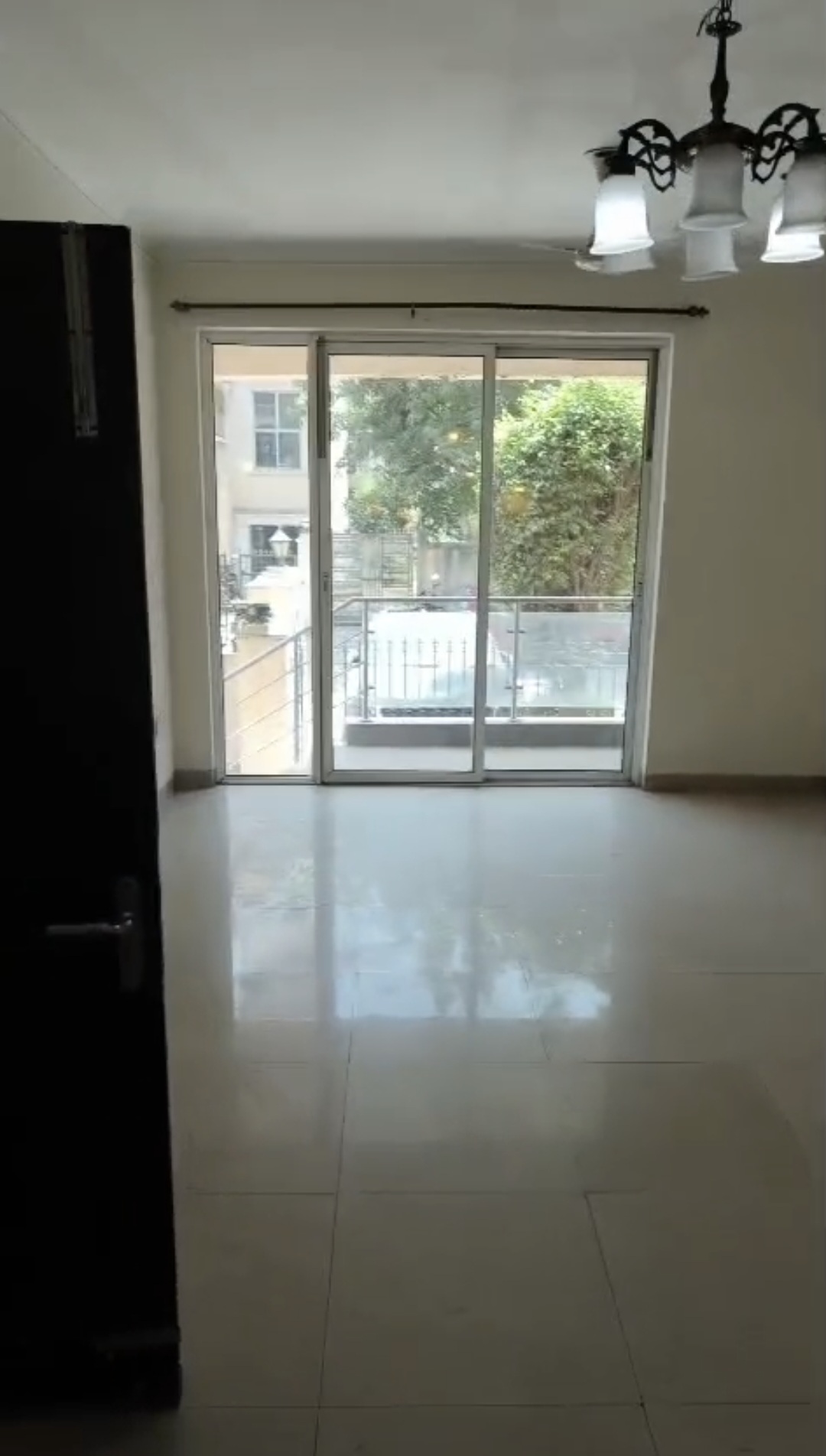3 BHK for rent in Sector 67, Gurugram — semi-furnished — 2403 sq.ft — Ansal API Esencia