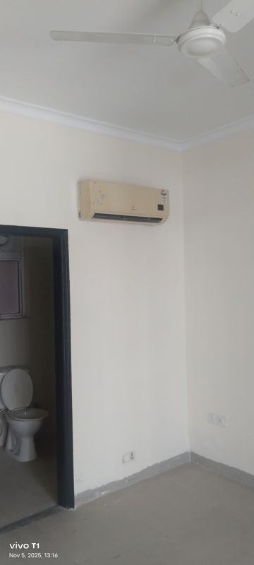 3 BHK for rent in Sector 67, Gurugram — semi-furnished — 1500 sq.ft — Ansal API Esencia