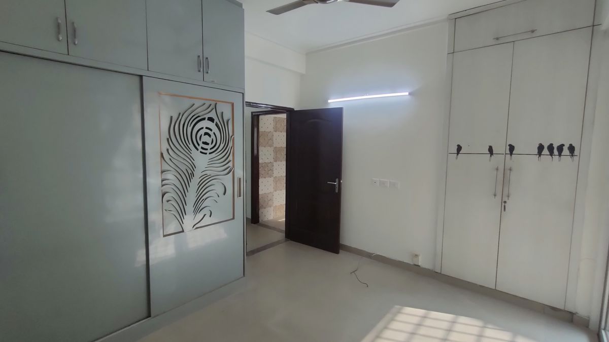 3 BHK for rent in Sector 67, Gurugram — semi-furnished — 1500 sq.ft — Ansal API Esencia