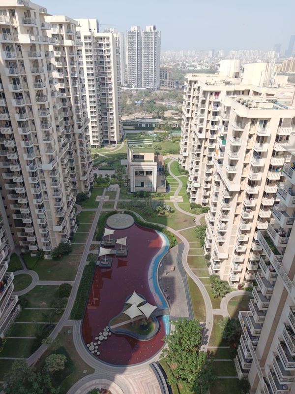 3 BHK for rent in Sector 68, Gurugram — semi-furnished — 1950 sq.ft — M3M Ikonic