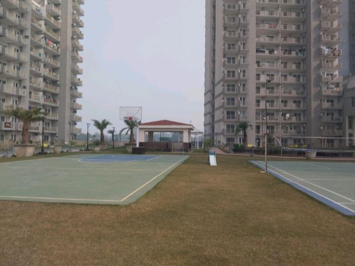 3 BHK for rent in Sector 68, Gurugram — semi-furnished — 1483 sq.ft — Pareena Micasa