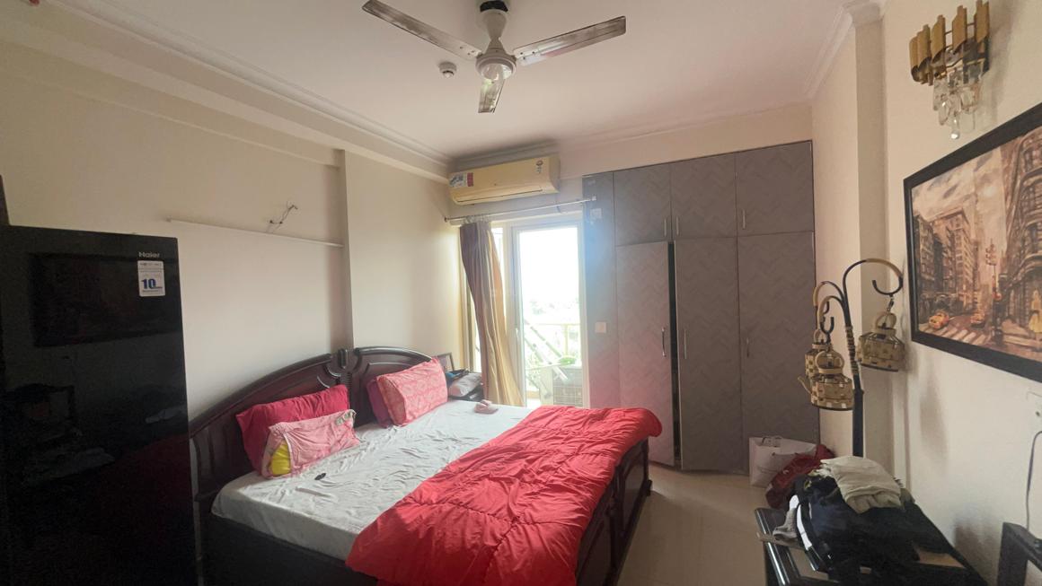 3 BHK for rent in Sector 68, Gurugram — semi-furnished — 1483 sq.ft — Pareena Mi Casa