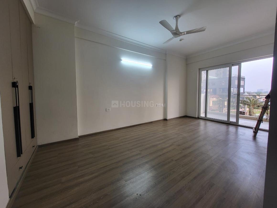 3 BHK for rent in Sector 68, Gurugram — semi-furnished — 1705 sq.ft — Pareena Mi Casa
