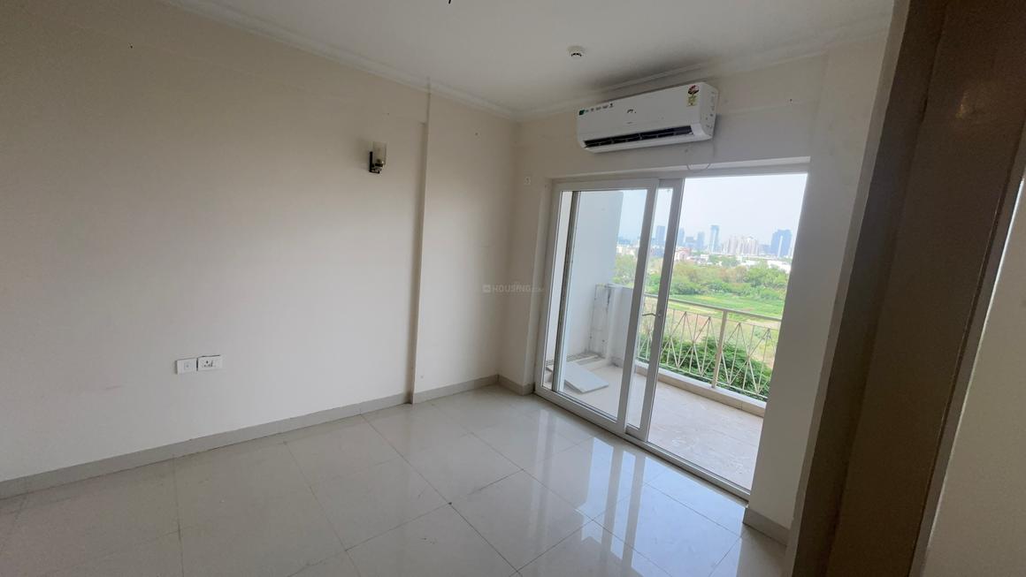 3 BHK for rent in Sector 68, Gurugram — semi-furnished — 1999 sq.ft — Pareena Mi Casa