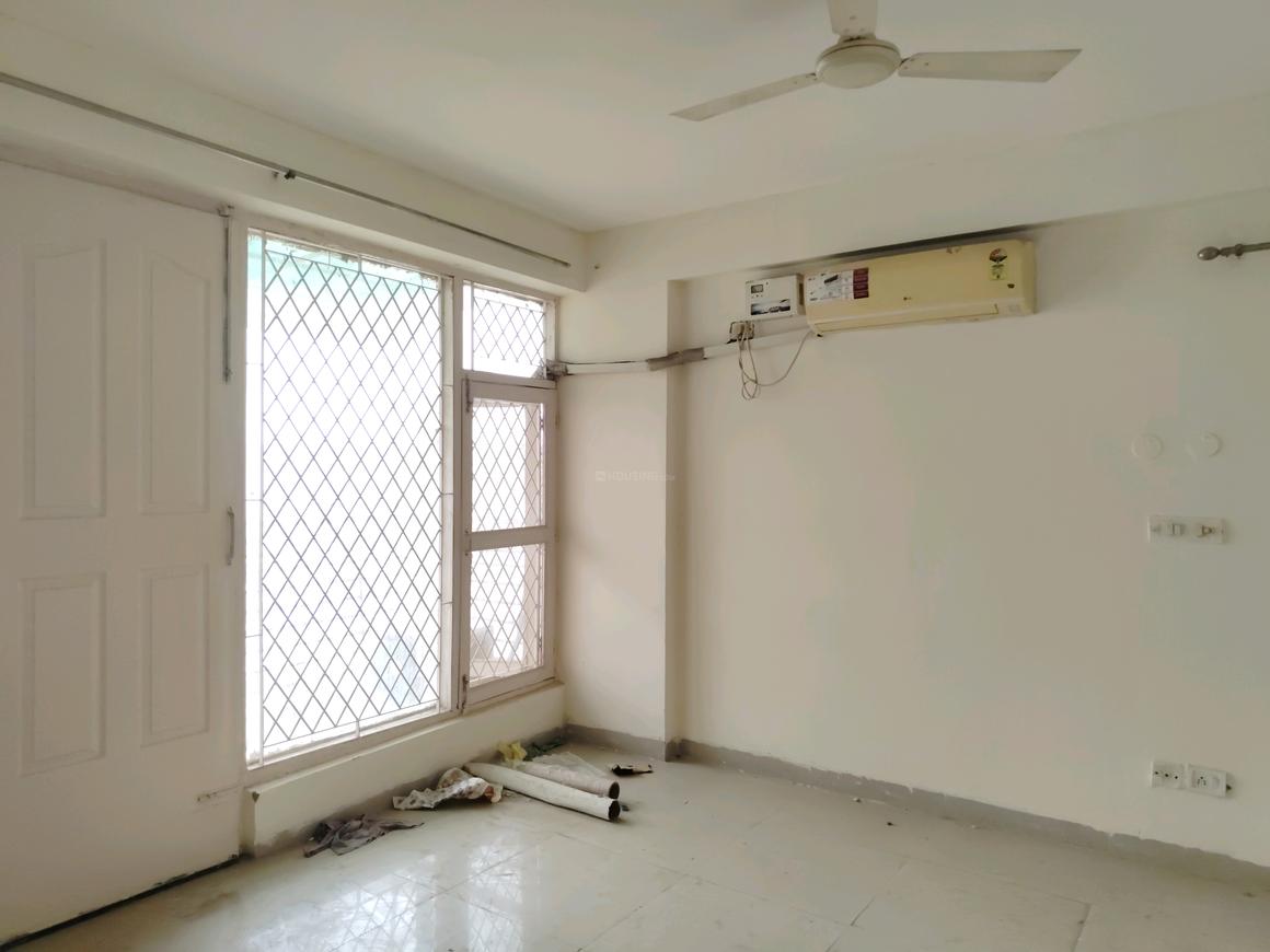 3 BHK for rent in Sector 69, Gurugram — semi-furnished — 1326 sq.ft — Tulip White