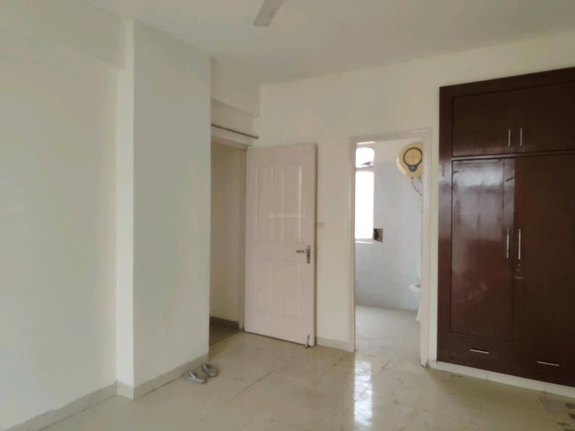 3 BHK for rent in Sector 69, Gurugram — semi-furnished — 1326 sq.ft — Tulip White