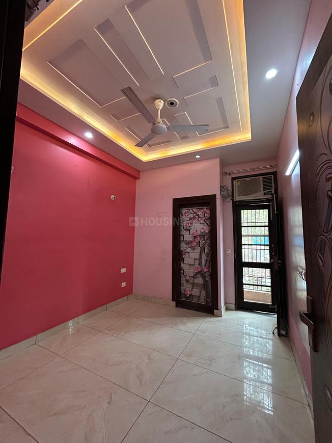 3 BHK for rent in Sector 69, Gurugram — semi-furnished — 1250 sq.ft