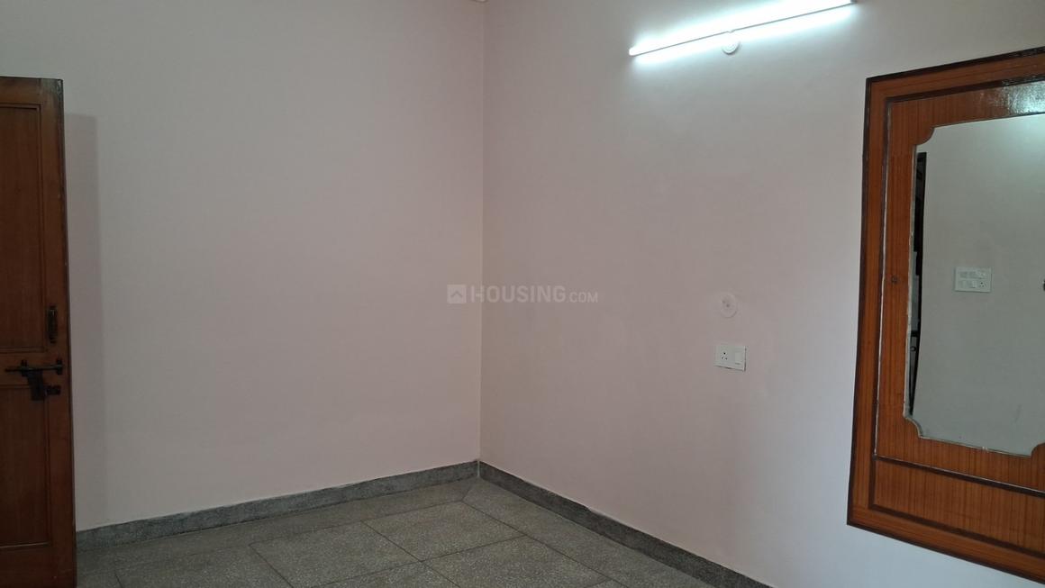 3 BHK for rent in Sector 7, Gurugram — semi-furnished — 1800 sq.ft