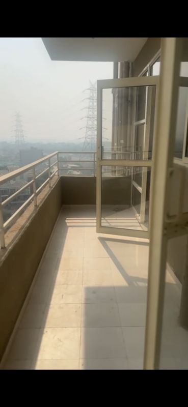 3 BHK for rent in Sector 70, Gurugram — unfurnished — 643 sq.ft — Pyramid Altia