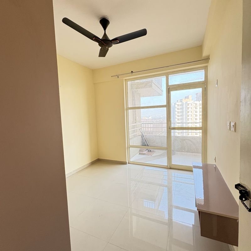 3 BHK for rent in Sector 70, Gurugram — semi-furnished — 741 sq.ft — Pyramid Altia