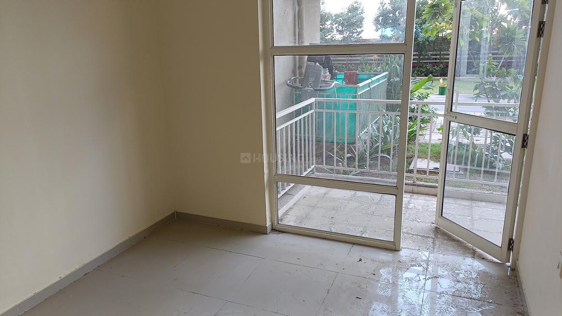 3 BHK for rent in Sector 70, Gurugram — unfurnished — 950 sq.ft — Pyramid Altia