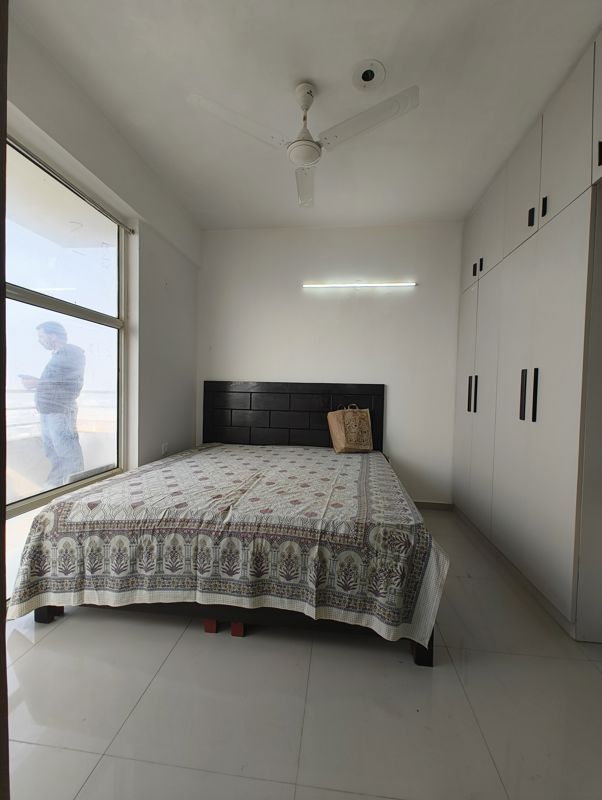 3 BHK for rent in Sector 70, Gurugram — semi-furnished — 950 sq.ft — Pyramid Altia