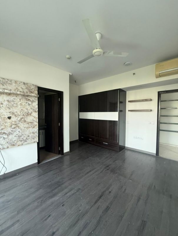 3 BHK for rent in Sector 72, Gurugram — semi-furnished — 2192 sq.ft — Tata Primanti-Executive Flat