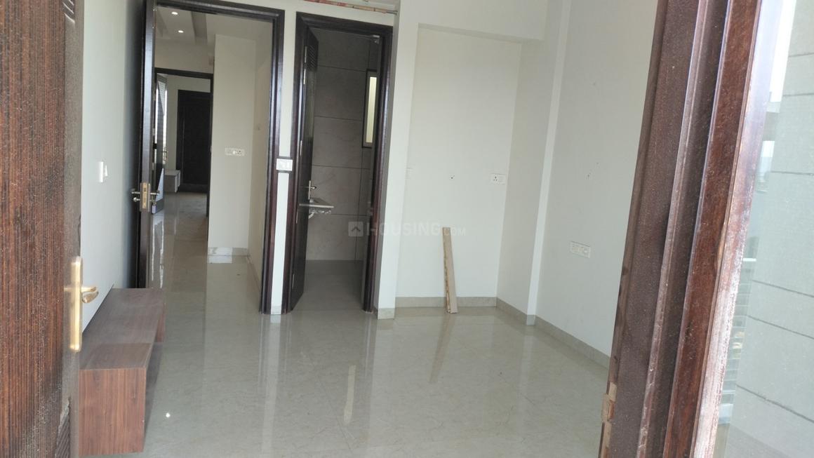 3 BHK for rent in Sector 73, Gurugram — semi-furnished — 2200 sq.ft — DLF Alameda