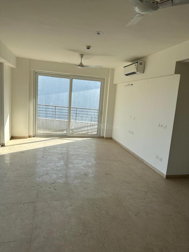 3 BHK for rent in Sector 73, Gurugram — semi-furnished — 2200 sq.ft — DLF Alameda