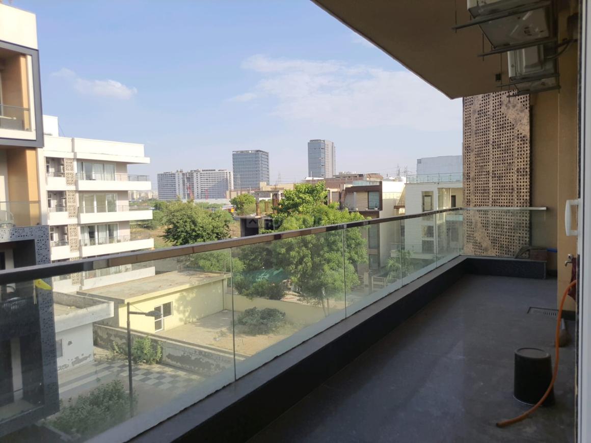 3 BHK for rent in Sector 73, Gurugram — semi-furnished — 1800 sq.ft — DLF Alameda