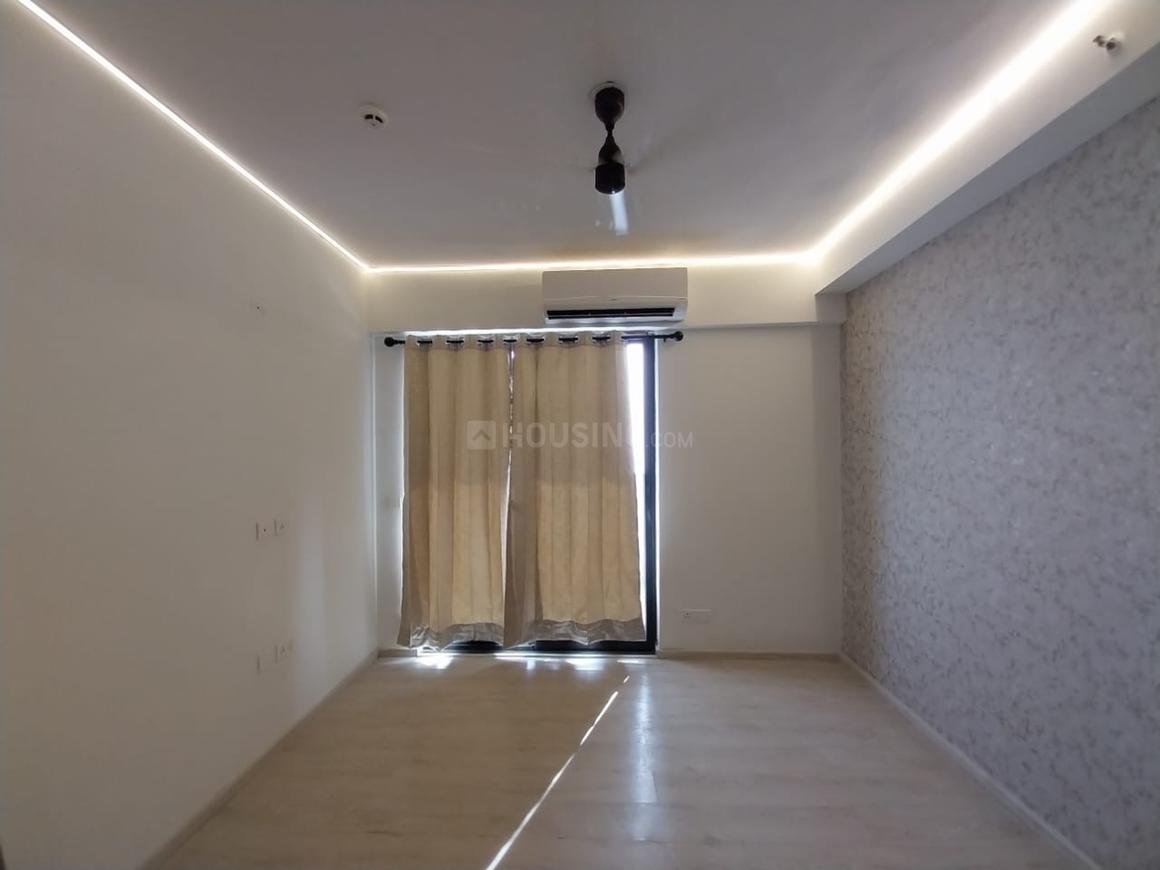 3 BHK for rent in Sector 74, Gurugram — semi-furnished — 2000 sq.ft — M3M Skywalk